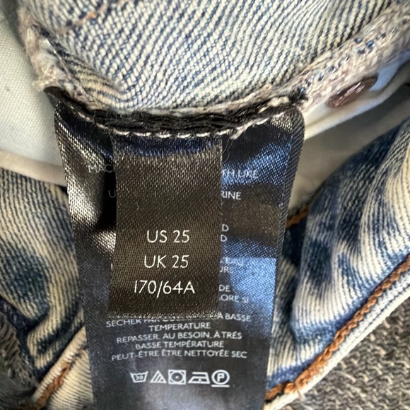 We The Free Juniors Women’s Size 25 acid washed medium Rise 25x27 Fringe Hem - Picture 5 of 7